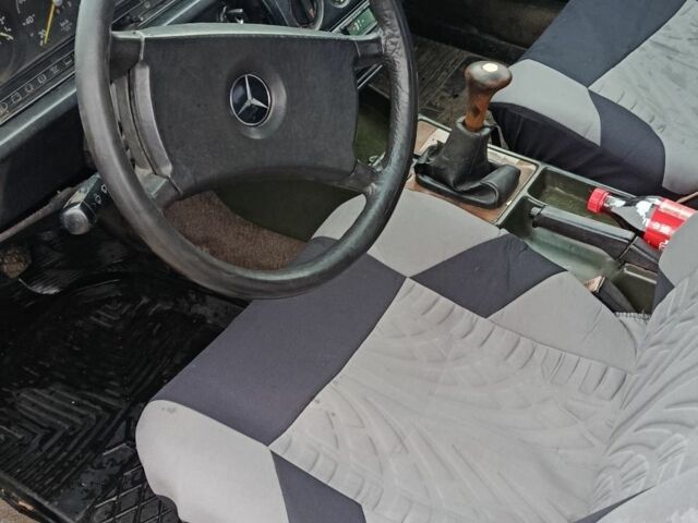 Синій Мерседес 190, об'ємом двигуна 2 л та пробігом 452 тис. км за 837 $, фото 7 на Automoto.ua