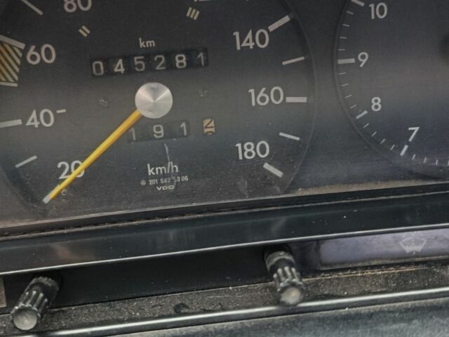 Синій Мерседес 190, об'ємом двигуна 2 л та пробігом 452 тис. км за 837 $, фото 6 на Automoto.ua