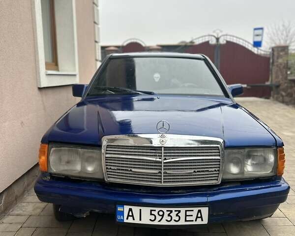 Синий Мерседес 190, объемом двигателя 2 л и пробегом 377 тыс. км за 1200 $, фото 9 на Automoto.ua