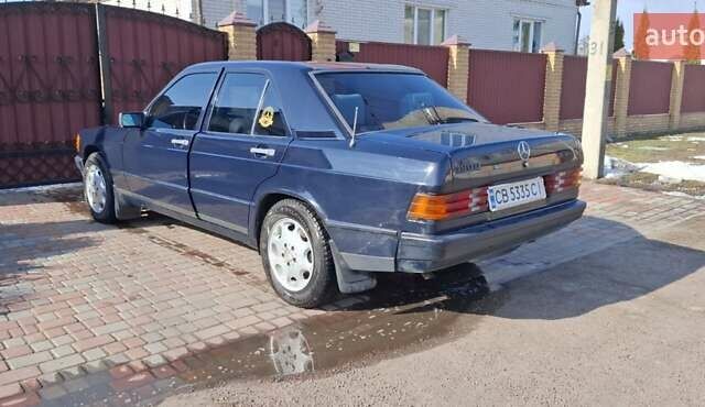 Синий Мерседес 190, объемом двигателя 2 л и пробегом 405 тыс. км за 5000 $, фото 3 на Automoto.ua