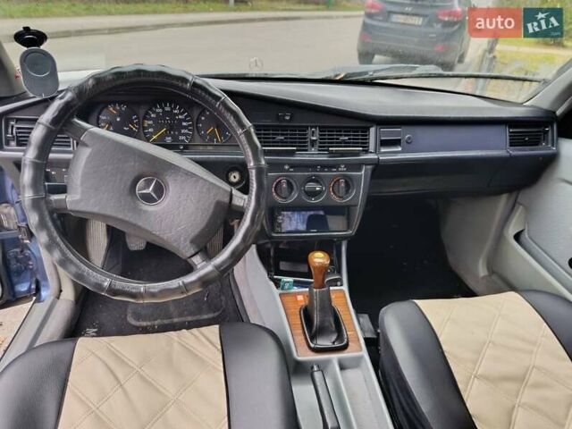 Синій Мерседес 190, об'ємом двигуна 2 л та пробігом 300 тис. км за 1600 $, фото 8 на Automoto.ua