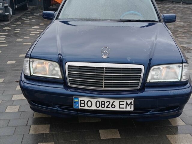 Синій Мерседес 190, об'ємом двигуна 1.8 л та пробігом 250 тис. км за 3000 $, фото 9 на Automoto.ua