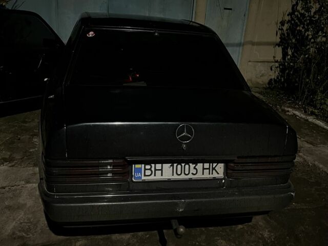 Зеленый Мерседес 190, объемом двигателя 2 л и пробегом 400 тыс. км за 2500 $, фото 6 на Automoto.ua