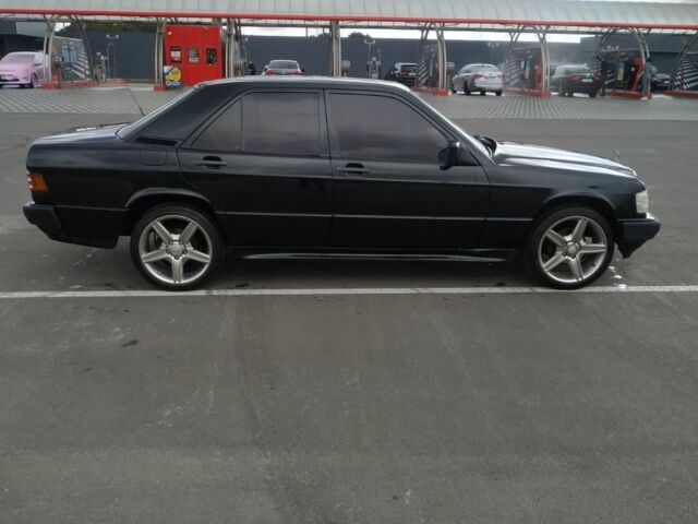 Зеленый Мерседес 190, объемом двигателя 2 л и пробегом 1 тыс. км за 3400 $, фото 1 на Automoto.ua