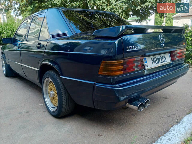 Зелений Мерседес 190, об'ємом двигуна 2 л та пробігом 1 тис. км за 3000 $, фото 6 на Automoto.ua