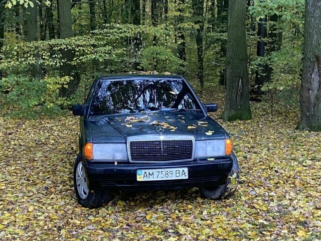 Мерседес 190 1986 в Виннице на Automoto.ua Зеленый Мерседес 190, объемом двигателя 2 л и пробегом 500 тыс. км за 1400 $, фото 5 на Automoto.ua