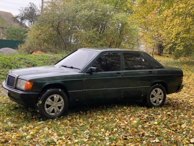 Мерседес 190 1986 в Виннице на Automoto.ua Зеленый Мерседес 190, объемом двигателя 2 л и пробегом 500 тыс. км за 1400 $, фото 2 на Automoto.ua