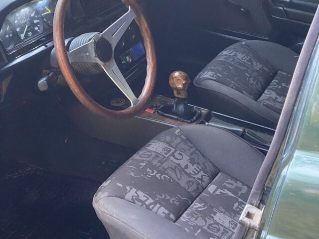 Мерседес 190 1986 в Виннице на Automoto.ua Зеленый Мерседес 190, объемом двигателя 2 л и пробегом 500 тыс. км за 1400 $, фото 18 на Automoto.ua