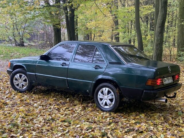 Мерседес 190 1986 в Виннице на Automoto.ua Зеленый Мерседес 190, объемом двигателя 2 л и пробегом 500 тыс. км за 1400 $, фото 9 на Automoto.ua