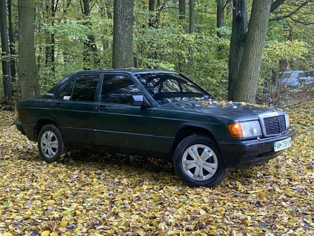 Мерседес 190 1986 в Виннице на Automoto.ua Зеленый Мерседес 190, объемом двигателя 2 л и пробегом 500 тыс. км за 1400 $, фото 3 на Automoto.ua