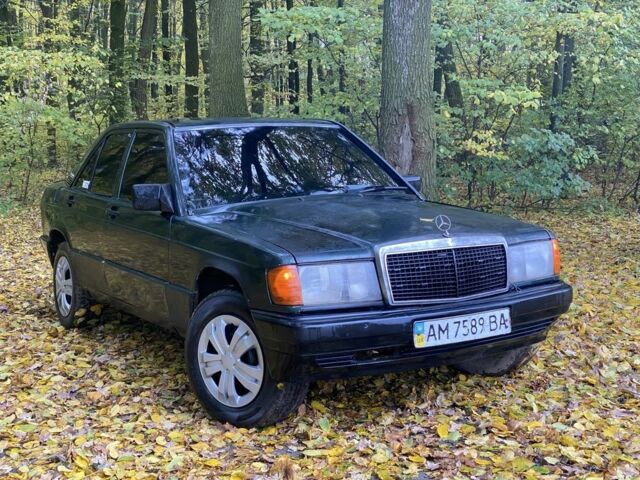 Мерседес 190 1986 в Виннице на Automoto.ua Зеленый Мерседес 190, объемом двигателя 2 л и пробегом 500 тыс. км за 1400 $, фото 12 на Automoto.ua