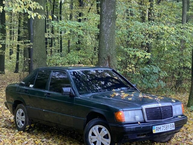 Мерседес 190 1986 в Виннице на Automoto.ua Зеленый Мерседес 190, объемом двигателя 2 л и пробегом 500 тыс. км за 1400 $, фото 6 на Automoto.ua