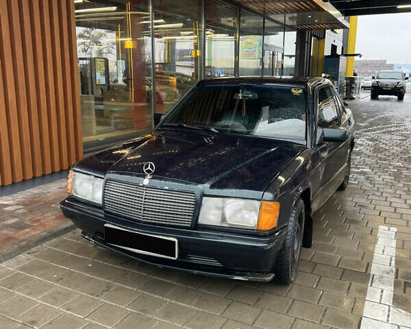 Зелений Мерседес 190, об'ємом двигуна 2 л та пробігом 1 тис. км за 3000 $, фото 3 на Automoto.ua