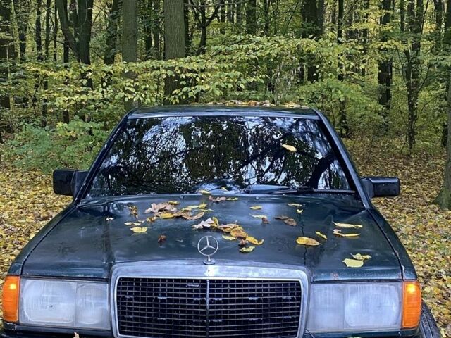 Мерседес 190 1986 в Виннице на Automoto.ua Зеленый Мерседес 190, объемом двигателя 2 л и пробегом 500 тыс. км за 1400 $, фото 4 на Automoto.ua