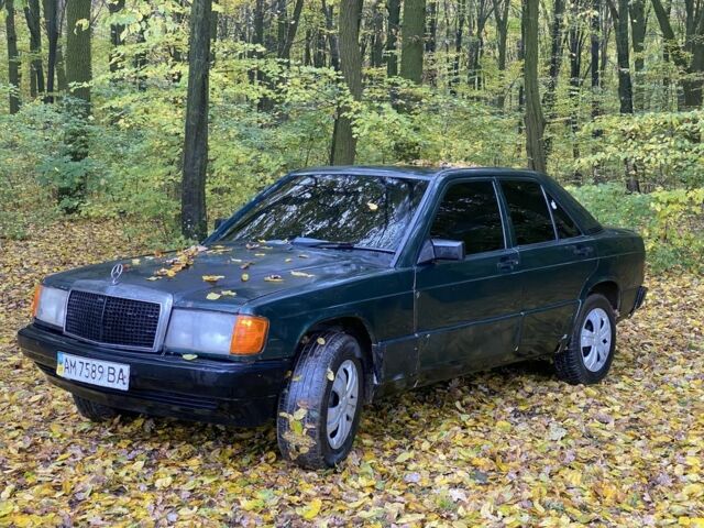 Мерседес 190 1986 в Виннице на Automoto.ua Зеленый Мерседес 190, объемом двигателя 2 л и пробегом 500 тыс. км за 1400 $, фото 7 на Automoto.ua