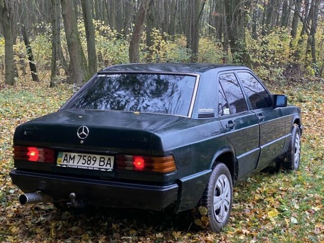 Мерседес 190 1986 в Виннице на Automoto.ua Зеленый Мерседес 190, объемом двигателя 2 л и пробегом 500 тыс. км за 1400 $, фото 1 на Automoto.ua