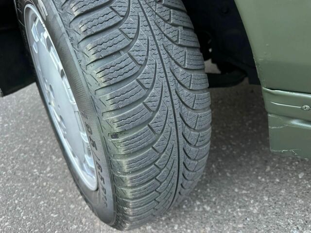 Зеленый Мерседес 190, объемом двигателя 2 л и пробегом 30 тыс. км за 1600 $, фото 5 на Automoto.ua