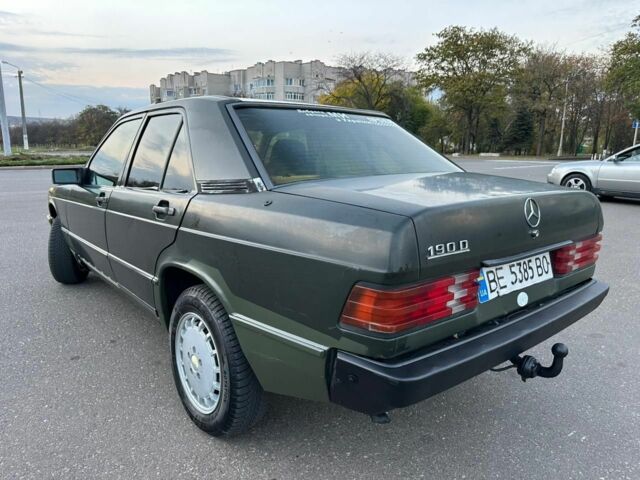 Зеленый Мерседес 190, объемом двигателя 2 л и пробегом 30 тыс. км за 1600 $, фото 1 на Automoto.ua