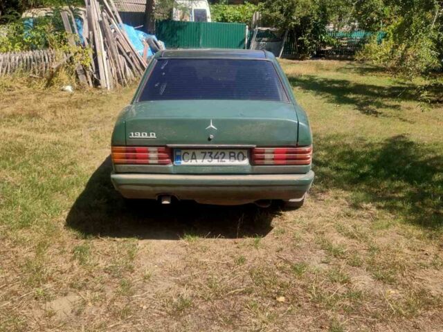 Зеленый Мерседес 190, объемом двигателя 2 л и пробегом 1 тыс. км за 1850 $, фото 2 на Automoto.ua