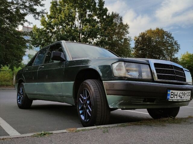 Зеленый Мерседес 190, объемом двигателя 2 л и пробегом 350 тыс. км за 1850 $, фото 8 на Automoto.ua