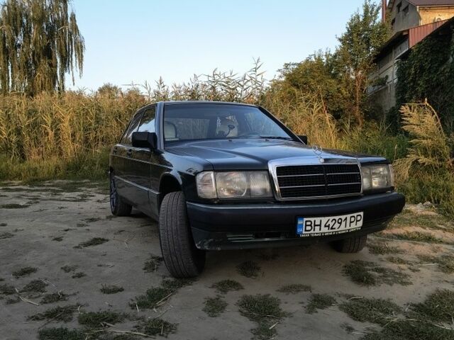 Зеленый Мерседес 190, объемом двигателя 2 л и пробегом 350 тыс. км за 1850 $, фото 3 на Automoto.ua