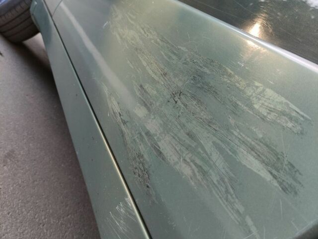 Зеленый Мерседес 190, объемом двигателя 2 л и пробегом 350 тыс. км за 1850 $, фото 14 на Automoto.ua