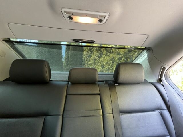 Білий Мерседес 200, об'ємом двигуна 2.1 л та пробігом 400 тис. км за 12800 $, фото 6 на Automoto.ua