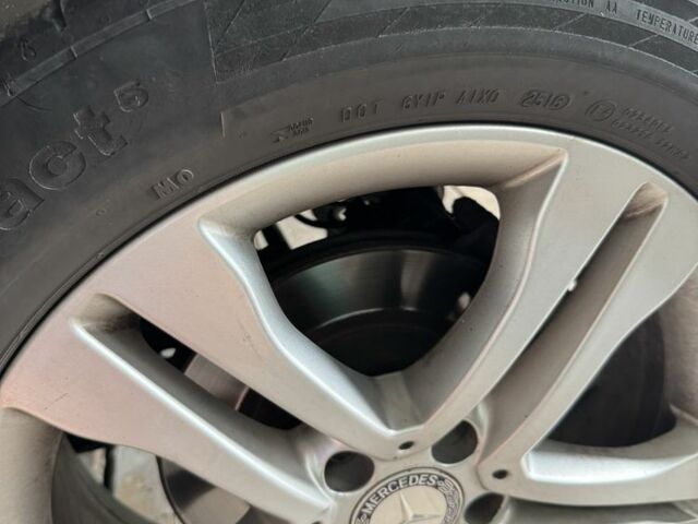 Білий Мерседес 200, об'ємом двигуна 2.1 л та пробігом 117 тис. км за 21400 $, фото 7 на Automoto.ua