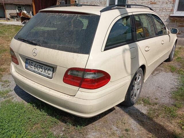 Бежевый Мерседес 200, объемом двигателя 2.1 л и пробегом 280 тыс. км за 6000 $, фото 7 на Automoto.ua