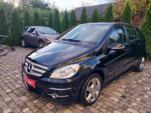 Чорний Мерседес 200, об'ємом двигуна 2 л та пробігом 182 тис. км за 7700 $, фото 5 на Automoto.ua