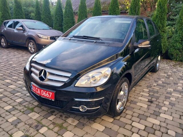 Чорний Мерседес 200, об'ємом двигуна 2 л та пробігом 182 тис. км за 7700 $, фото 4 на Automoto.ua