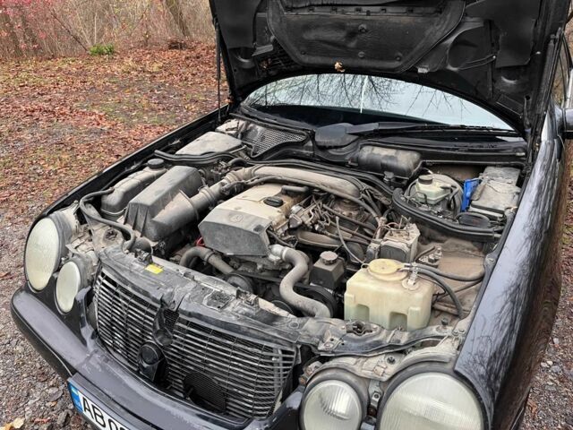 Чорний Мерседес 200, об'ємом двигуна 2 л та пробігом 3 тис. км за 2300 $, фото 17 на Automoto.ua