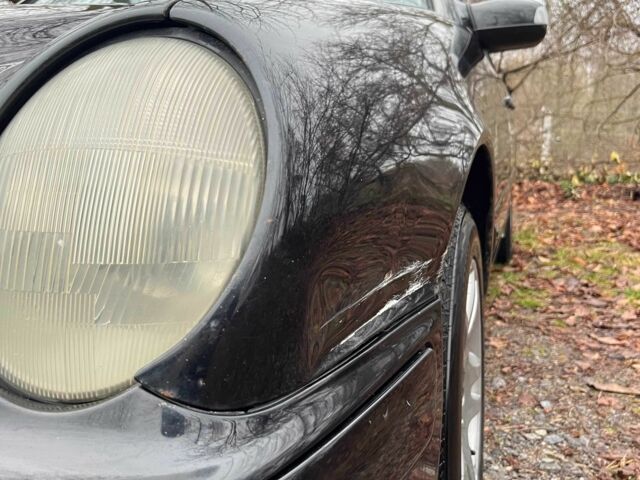 Чорний Мерседес 200, об'ємом двигуна 2 л та пробігом 3 тис. км за 2300 $, фото 8 на Automoto.ua