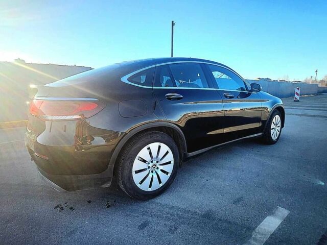 Черный Мерседес 200, объемом двигателя 2 л и пробегом 27 тыс. км за 47700 $, фото 2 на Automoto.ua