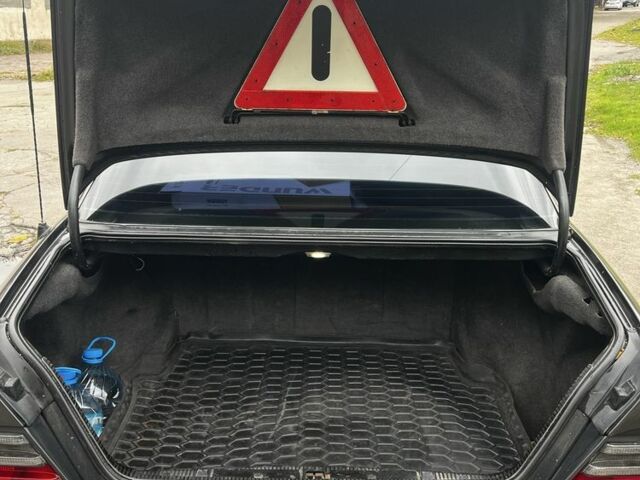 Чорний Мерседес 200, об'ємом двигуна 2 л та пробігом 458 тис. км за 4500 $, фото 2 на Automoto.ua