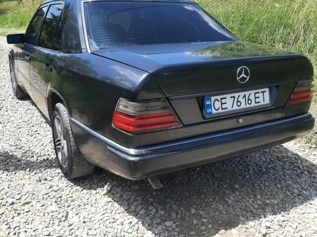 Черный Мерседес 200, объемом двигателя 2 л и пробегом 320 тыс. км за 2399 $, фото 4 на Automoto.ua