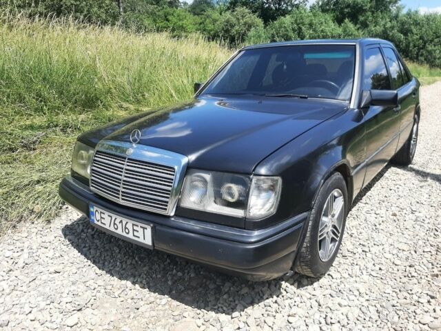 Черный Мерседес 200, объемом двигателя 2 л и пробегом 320 тыс. км за 2399 $, фото 1 на Automoto.ua