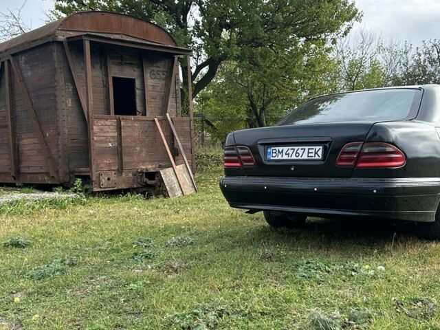 Черный Мерседес 200, объемом двигателя 2 л и пробегом 3 тыс. км за 5000 $, фото 1 на Automoto.ua