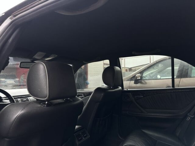 Черный Мерседес 200, объемом двигателя 2 л и пробегом 3 тыс. км за 5000 $, фото 7 на Automoto.ua