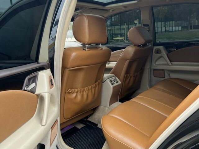 Черный Мерседес 200, объемом двигателя 2 л и пробегом 310 тыс. км за 5200 $, фото 2 на Automoto.ua