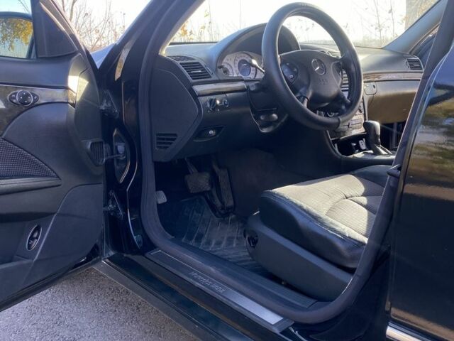 Чорний Мерседес 200, об'ємом двигуна 1.8 л та пробігом 221 тис. км за 6200 $, фото 7 на Automoto.ua