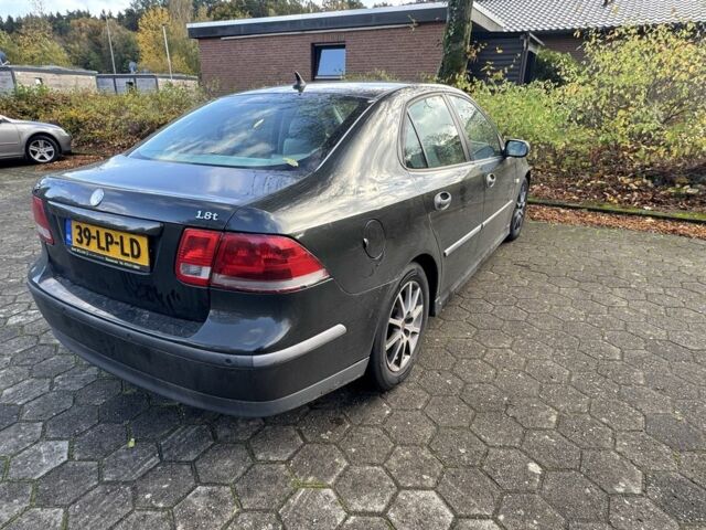 Чорний Мерседес 200, об'ємом двигуна 2 л та пробігом 150 тис. км за 1350 $, фото 3 на Automoto.ua