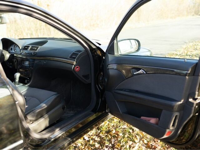 Чорний Мерседес 200, об'ємом двигуна 1.8 л та пробігом 221 тис. км за 6200 $, фото 8 на Automoto.ua