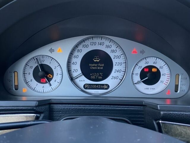 Чорний Мерседес 200, об'ємом двигуна 1.8 л та пробігом 221 тис. км за 6200 $, фото 12 на Automoto.ua