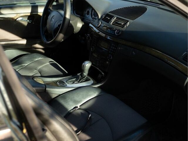 Чорний Мерседес 200, об'ємом двигуна 1.8 л та пробігом 221 тис. км за 6200 $, фото 11 на Automoto.ua