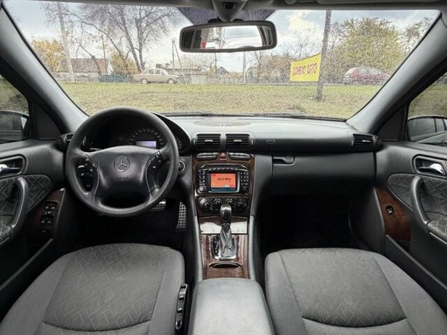 Чорний Мерседес 200, об'ємом двигуна 1.8 л та пробігом 212 тис. км за 5200 $, фото 5 на Automoto.ua