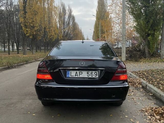 Черный Мерседес 200, объемом двигателя 3.2 л и пробегом 250 тыс. км за 2800 $, фото 5 на Automoto.ua