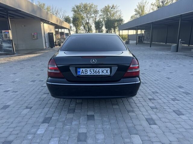 Черный Мерседес 200, объемом двигателя 2 л и пробегом 330 тыс. км за 7300 $, фото 4 на Automoto.ua