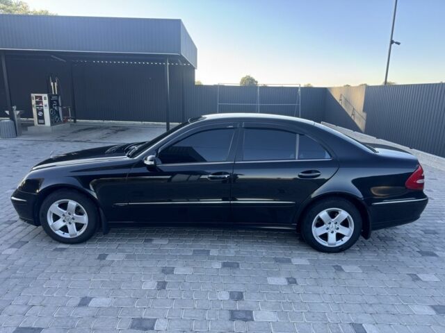 Черный Мерседес 200, объемом двигателя 2 л и пробегом 330 тыс. км за 7300 $, фото 2 на Automoto.ua