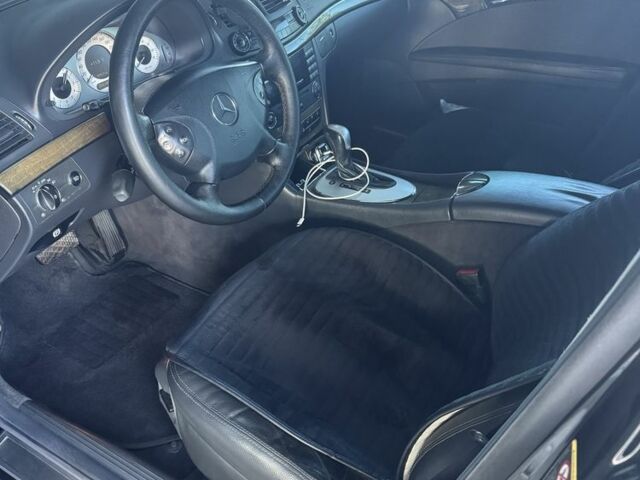 Черный Мерседес 200, объемом двигателя 2 л и пробегом 330 тыс. км за 7300 $, фото 9 на Automoto.ua